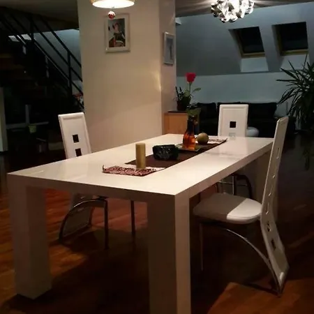 Appartamento Beautiful Modern Duplex In City Center *