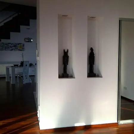 Beautiful Modern Duplex In City Center Appartamento *