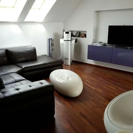 Beautiful Modern Duplex In City Center Appartamento *
